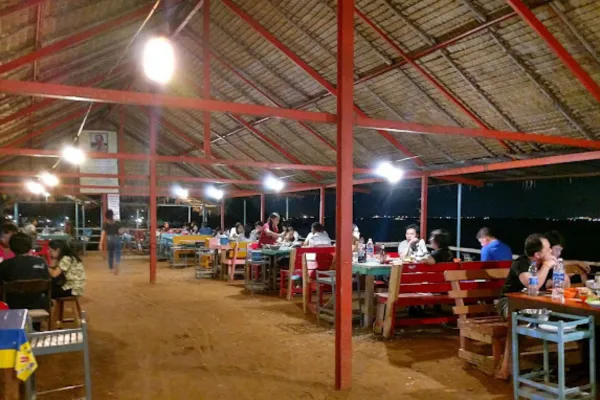 Nam-Kem-Kitchen-samaesarn-cover